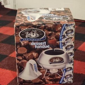 Hershey's Kisses Silver Dessert Fondue Set